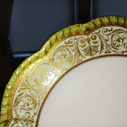 Exquisite Set of 12 Antique Cauldon Gold Gilt Dinner Plates – Made in England - Image 7